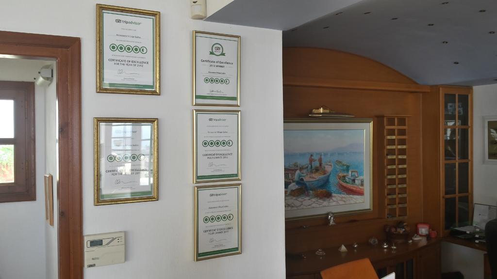 Amazones Village Suites Herszonisszosz Kültér fotó